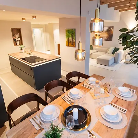 Delta - Exklusives Zwischen & Bodensee Fussach