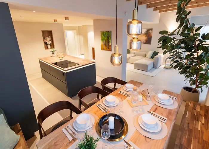 Delta - Exklusives Zwischen & Bodensee Fussach